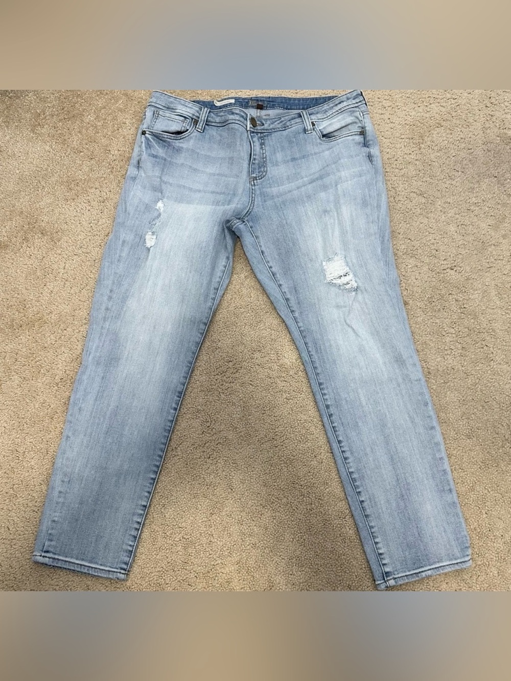 KUT from the Kloth Adele Slouchy Boyfriend Distressed Jeans Size‎ 16W VGUC